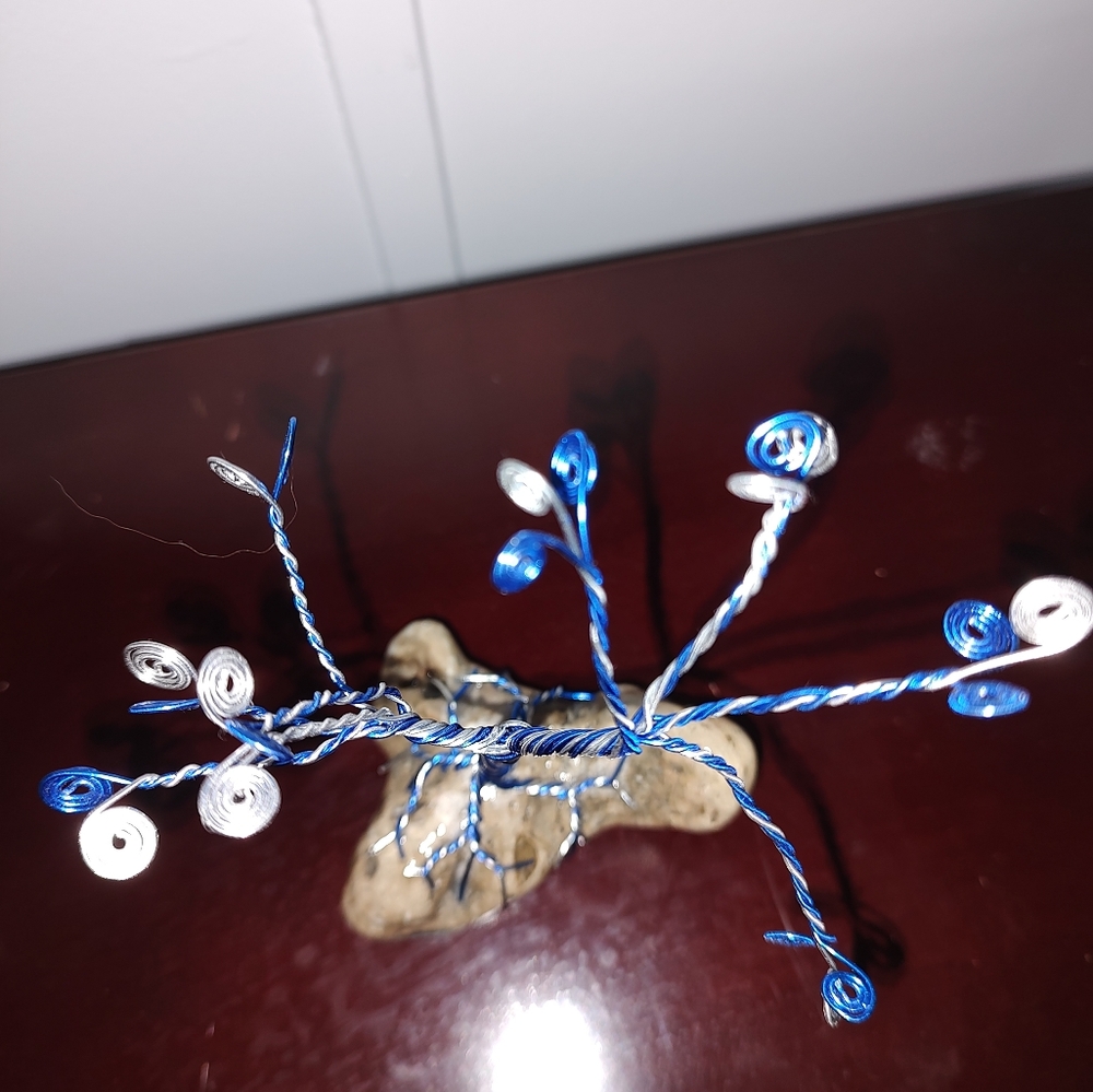Wiretree - Picture 2 of 6
